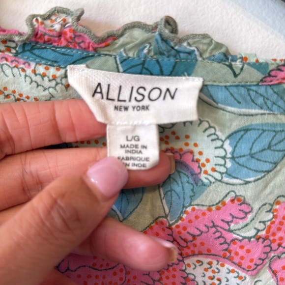 Allison New York Top Large - Picture 2 of 7